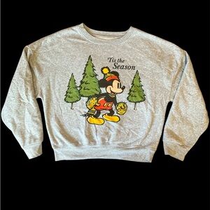 DISNEY Christmas sweatshirt gray size small